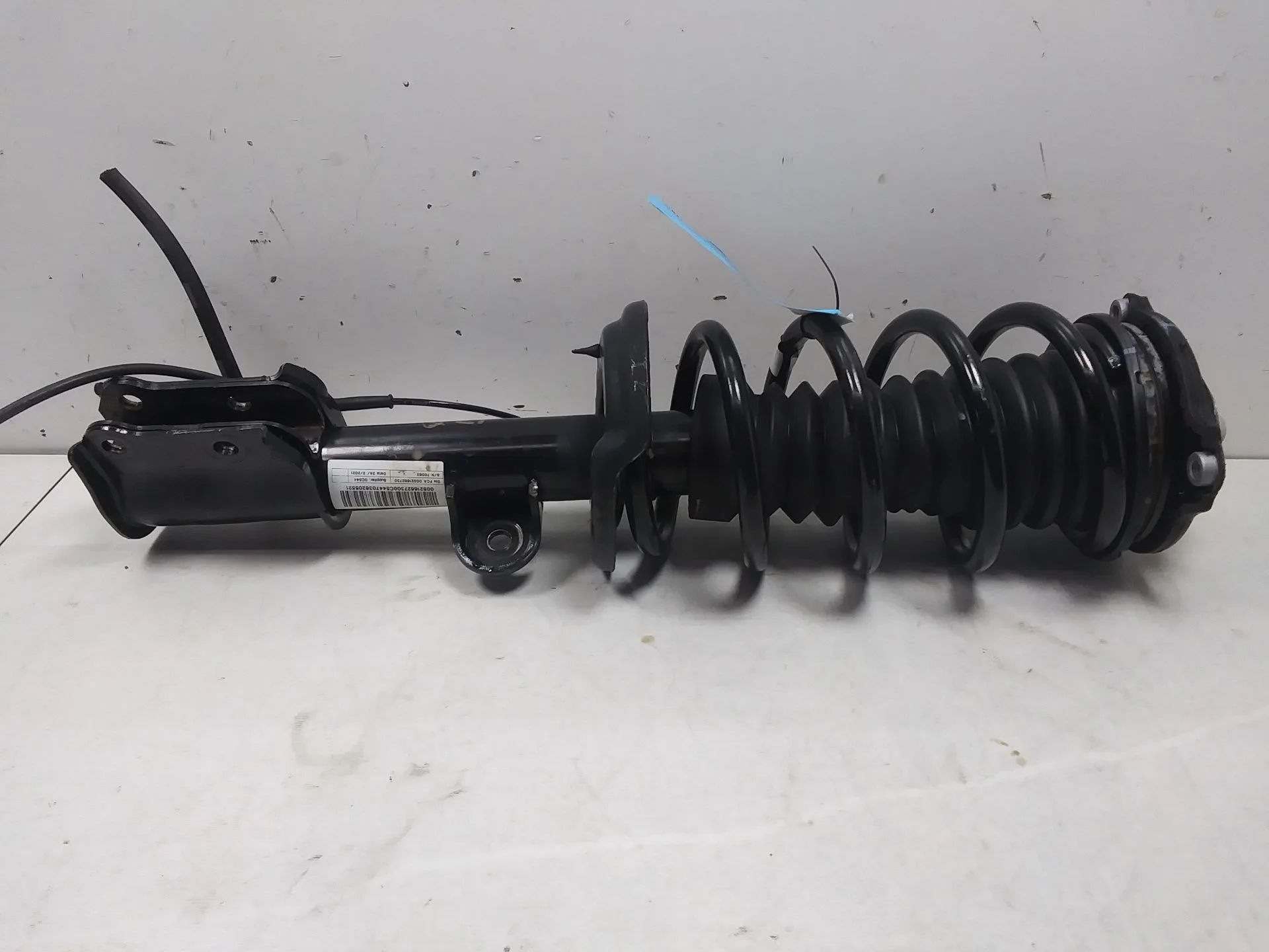 Amortiguador Delantero Izquierdo para Jeep Compass (Mp, M6, Mv, M7)