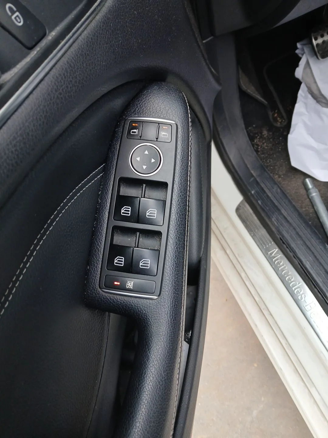 Mando Elevalunas Delantero Izquierdo para Mercedes-Benz Clase B Sports Tourer (W246, W242)