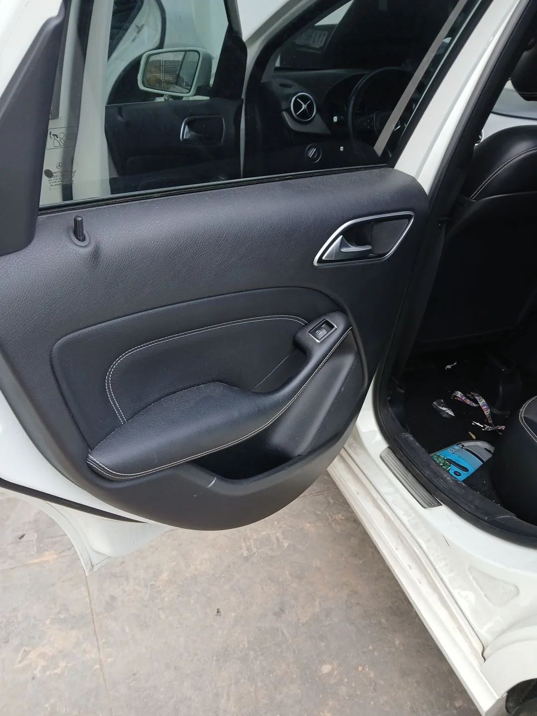 Guarnecido Puerta Trasera Izquierda para Mercedes-Benz Clase B Sports Tourer (W246, W242)
