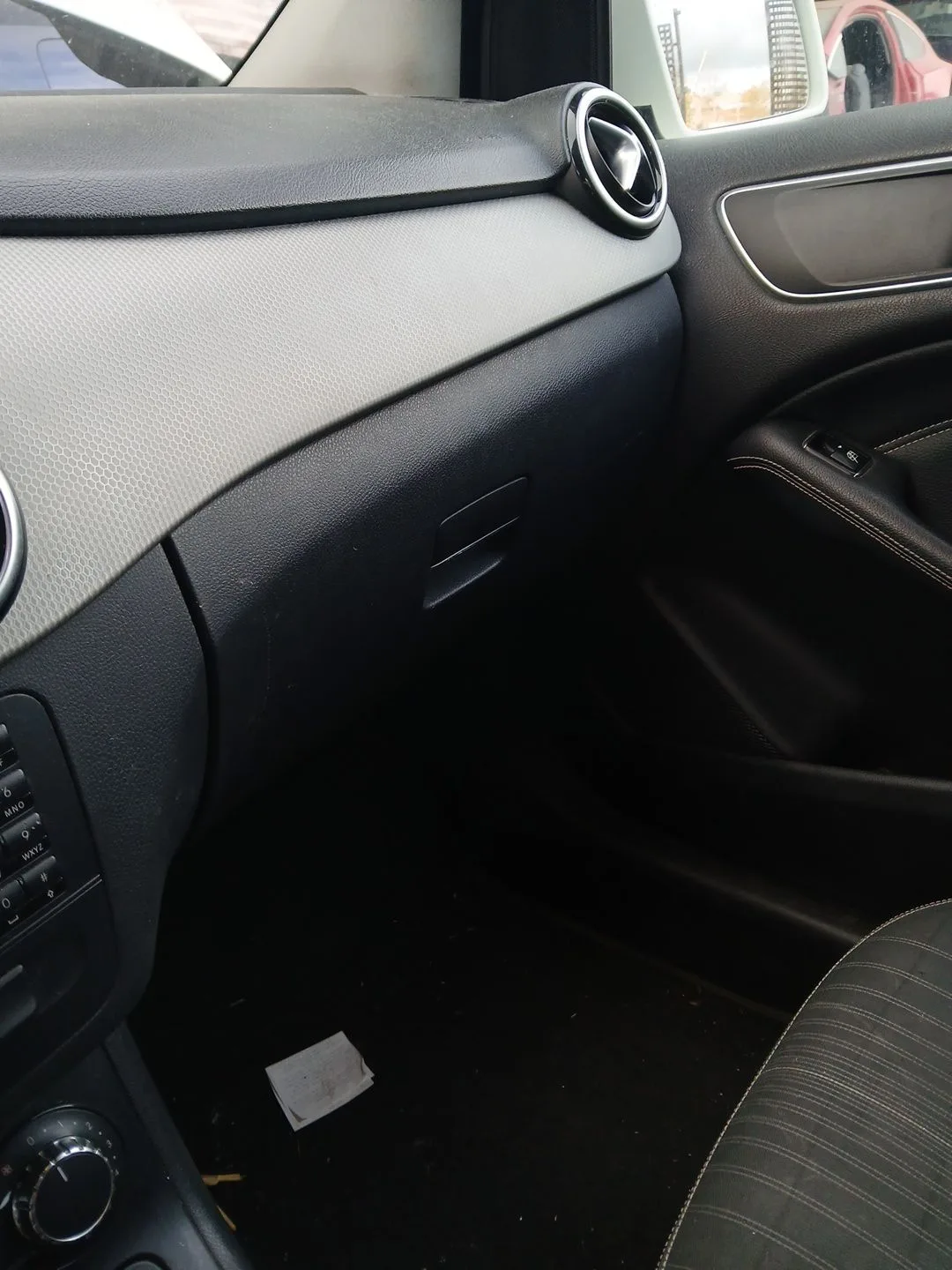 Guantera para Mercedes-Benz Clase B Sports Tourer (W246, W242)