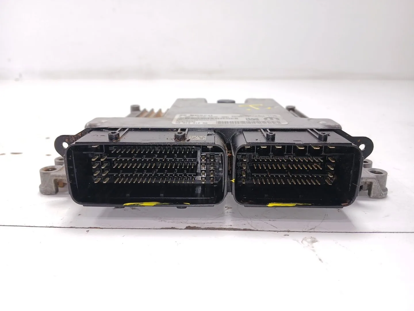 Centralita Motor Uce para Opel Corsa F (P2Jo)