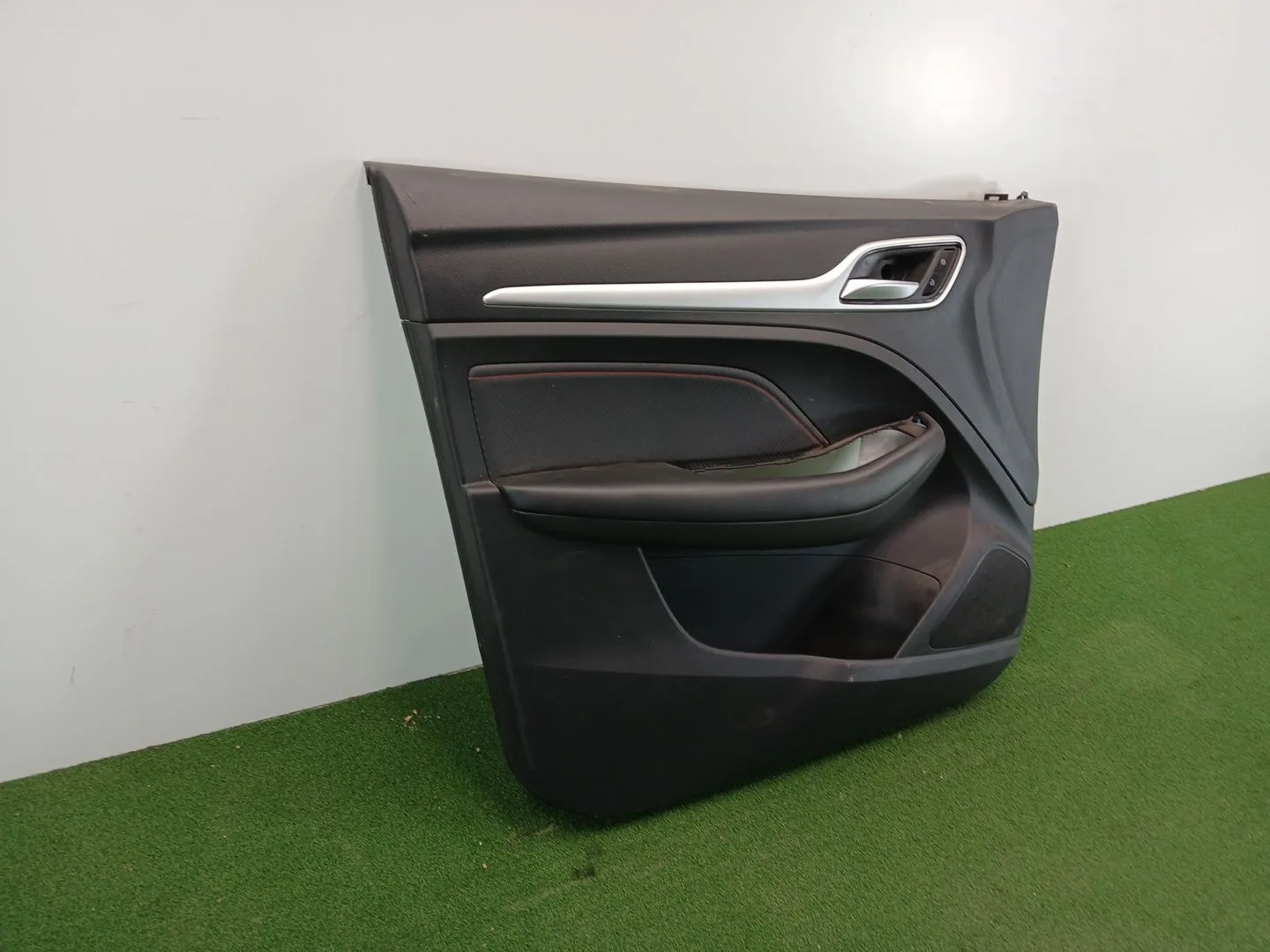 Guarnecido Puerta Delantera Izquierda para Mg Zs Suv (Azs1)