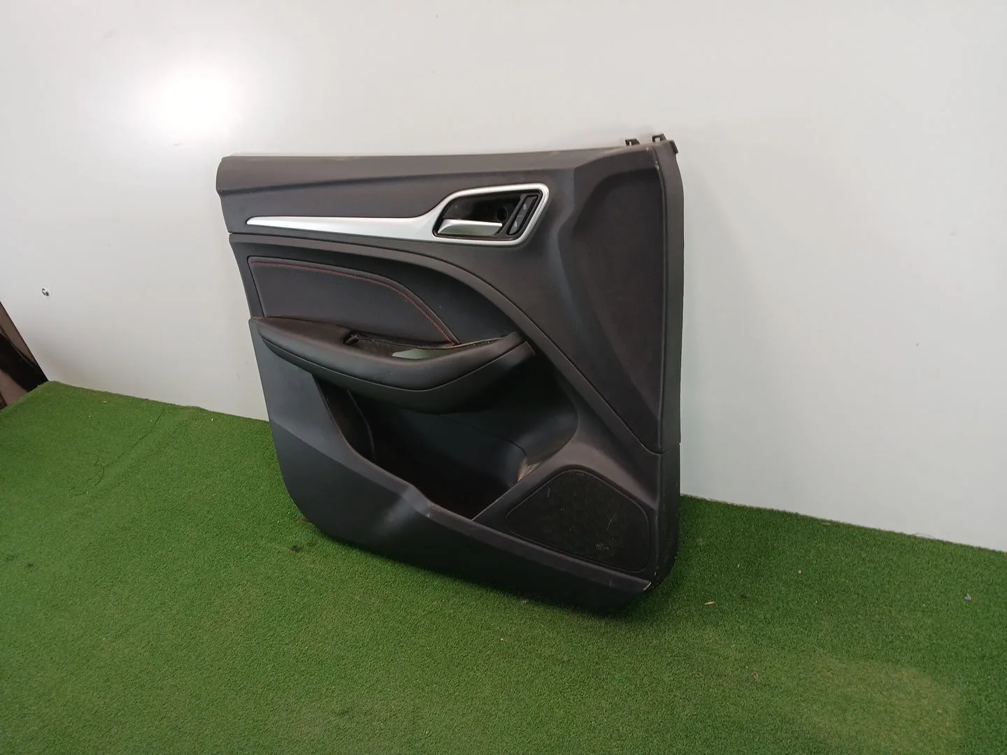 Guarnecido Puerta Delantera Izquierda para Mg Zs Suv (Azs1)