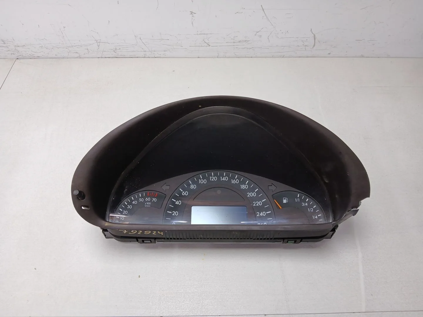 Cuadro Instrumentos para Mercedes-Benz Clase C (W203)