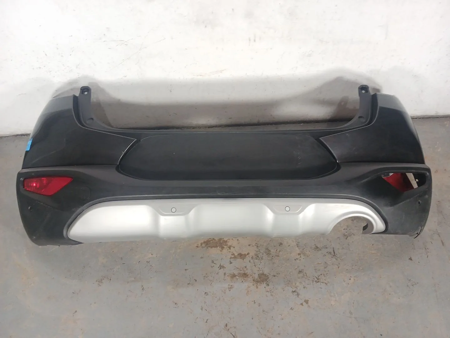 Paragolpes Trasero para Kia Stonic (Yb)
