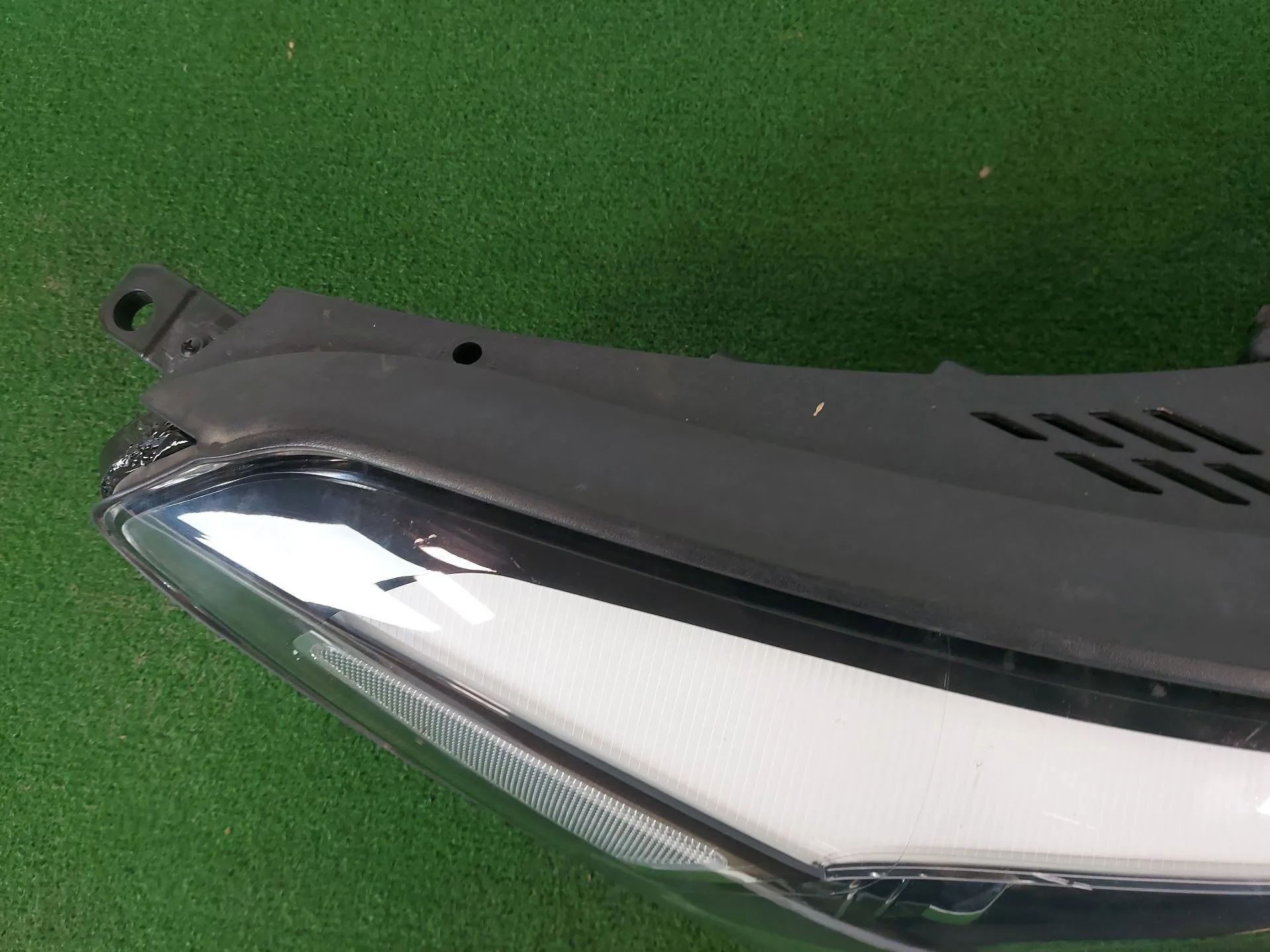 Faro Derecho para Hyundai Tucson (Tl, Tle)