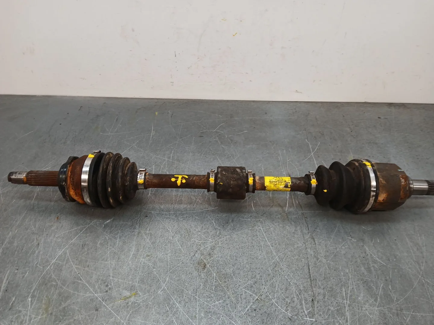 Transmision Delantera Izquierda para Kia Stonic (Yb)