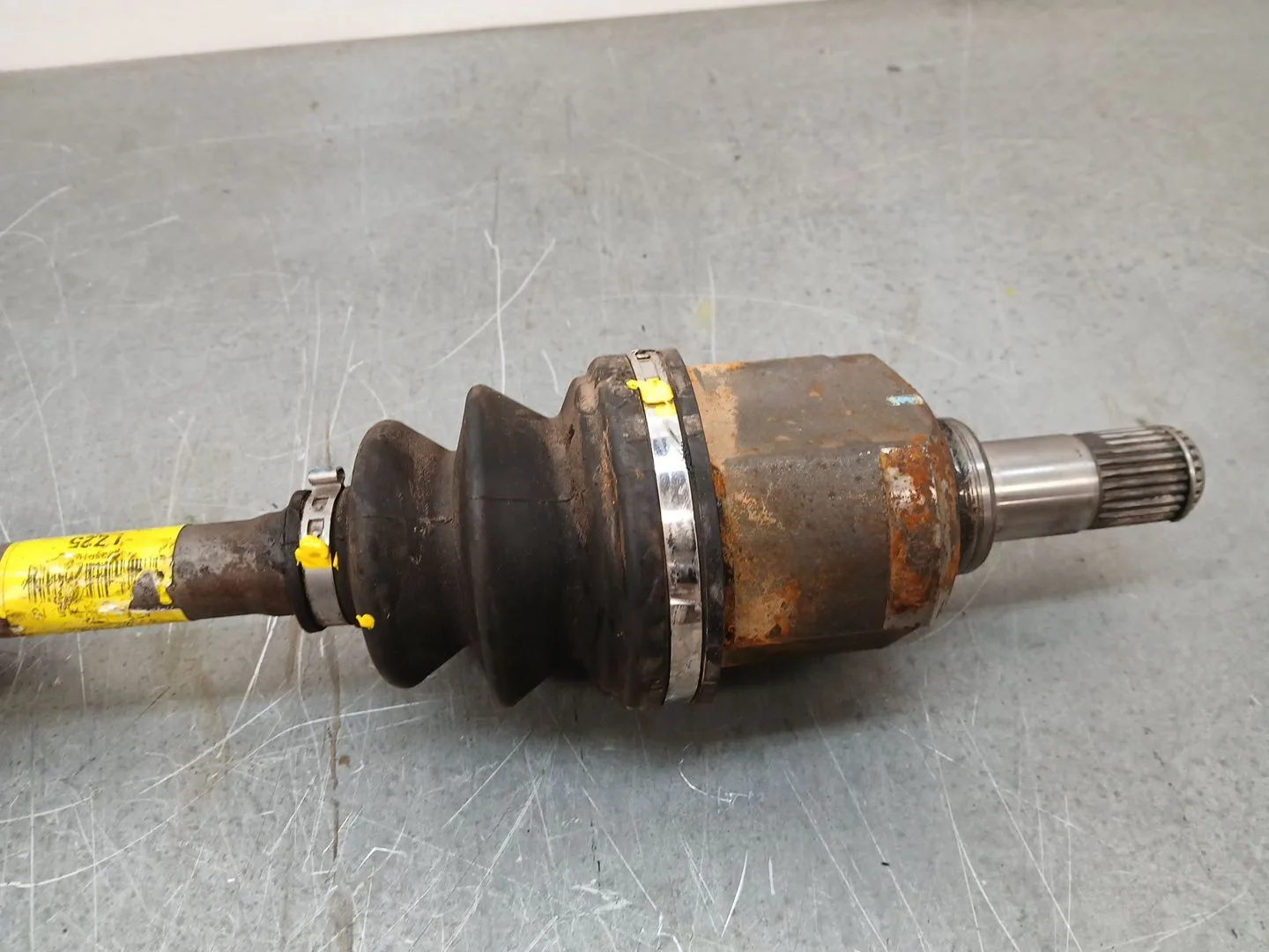 Transmision Delantera Izquierda para Kia Stonic (Yb)
