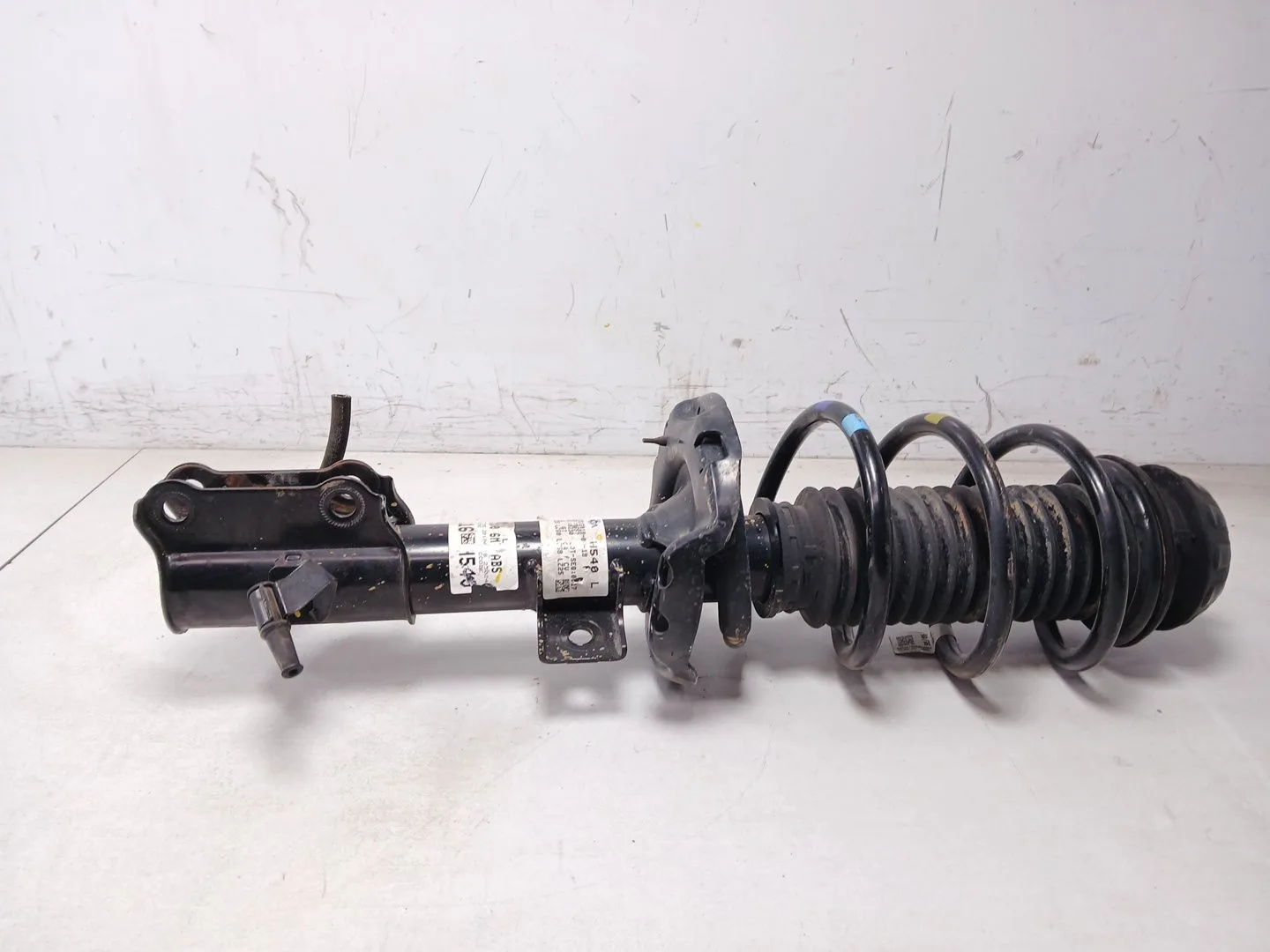 Amortiguador Delantero Izquierdo para Kia Stonic (Yb)