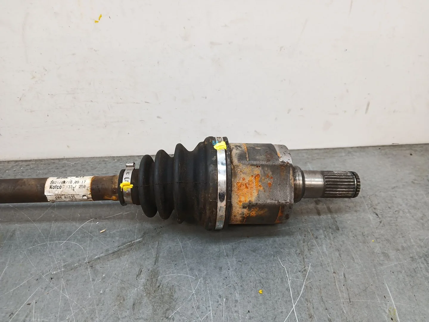 Transmision Delantera Izquierda para Kia Stonic (Yb)