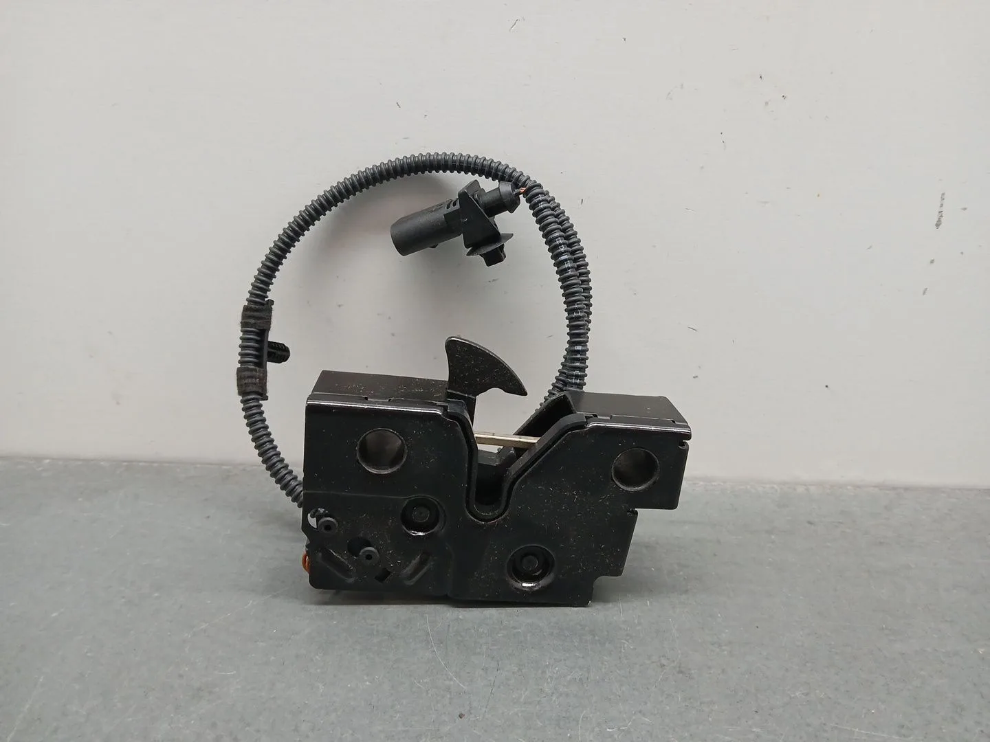 Cerradura Capot para Volkswagen New Beetle (9C1, 1C1)
