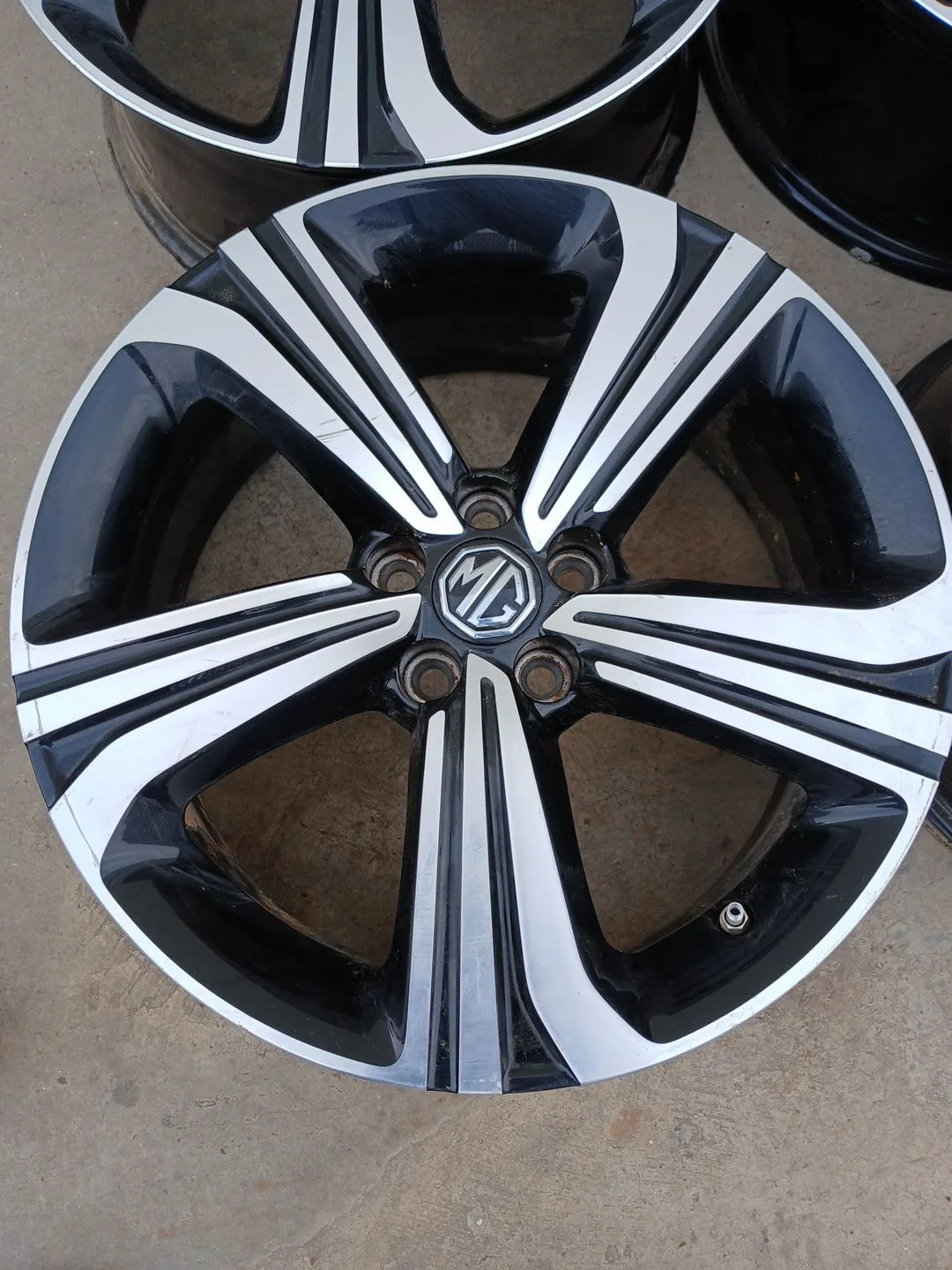 Juego Llantas para Mg Zs Suv (Azs1)