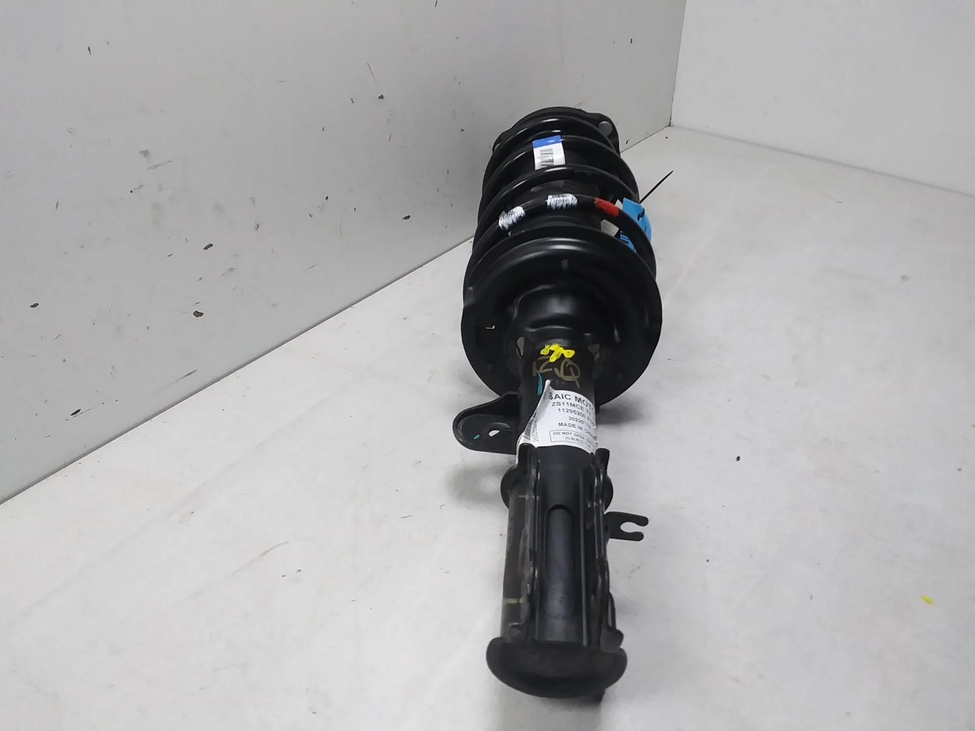 Amortiguador Delantero Izquierdo para Mg Zs Suv (Azs1)