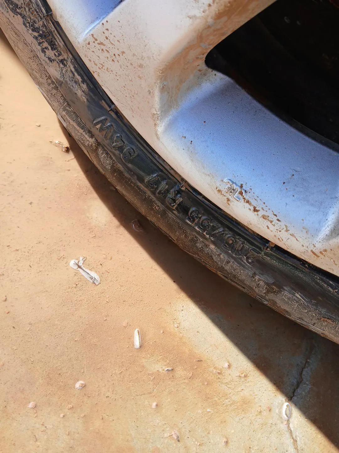 Neumatico para Nissan Juke (F15)