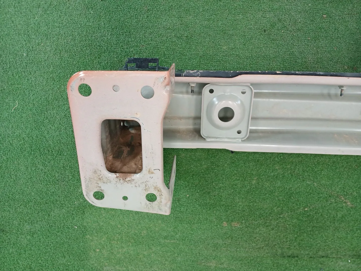 Refuerzo Paragolpes Delantero para Mg Zs Suv (Azs1)