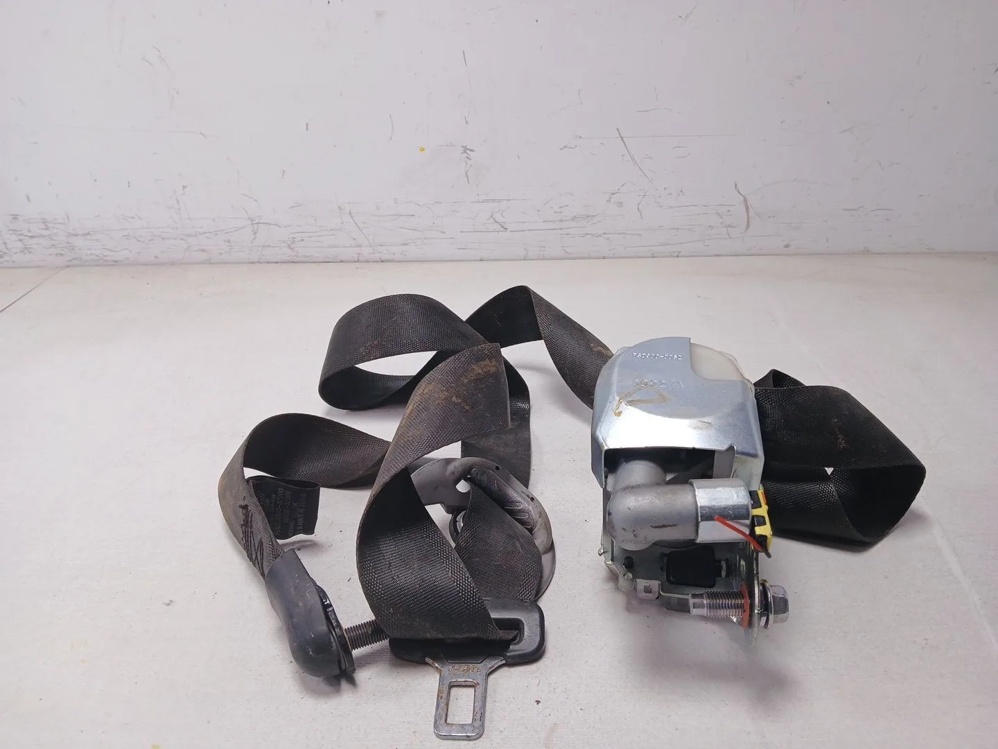 Pretensor Airbag Derecho para Hyundai I40 Cw