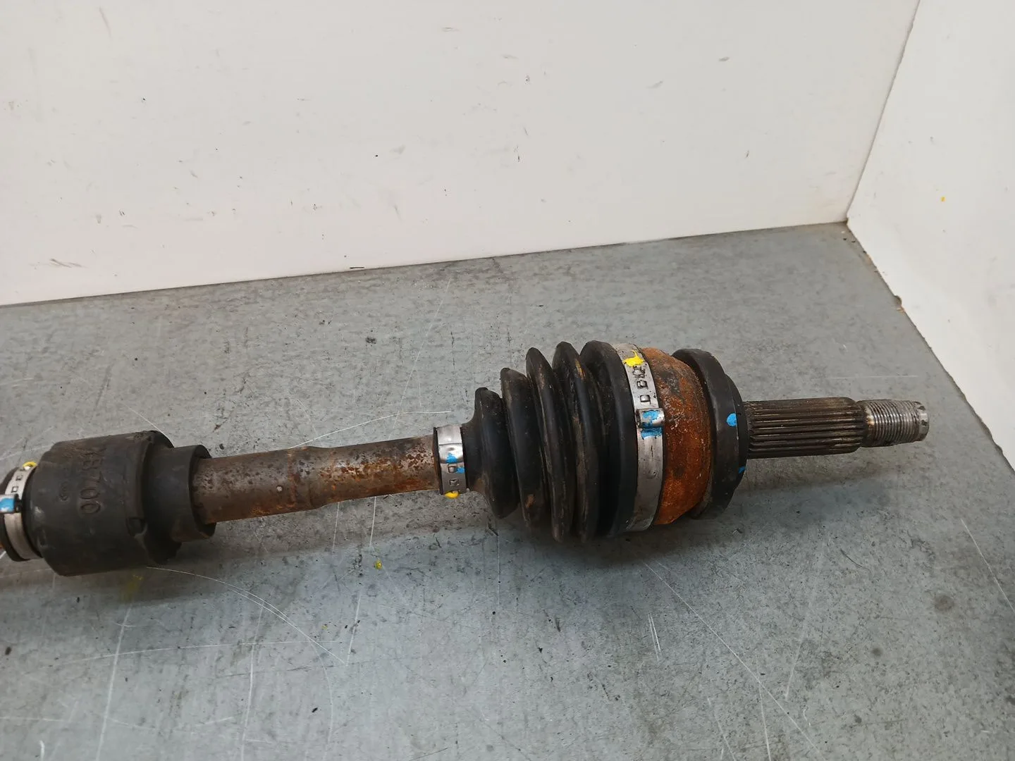 Transmision Delantera Derecha para Kia Stonic (Yb)