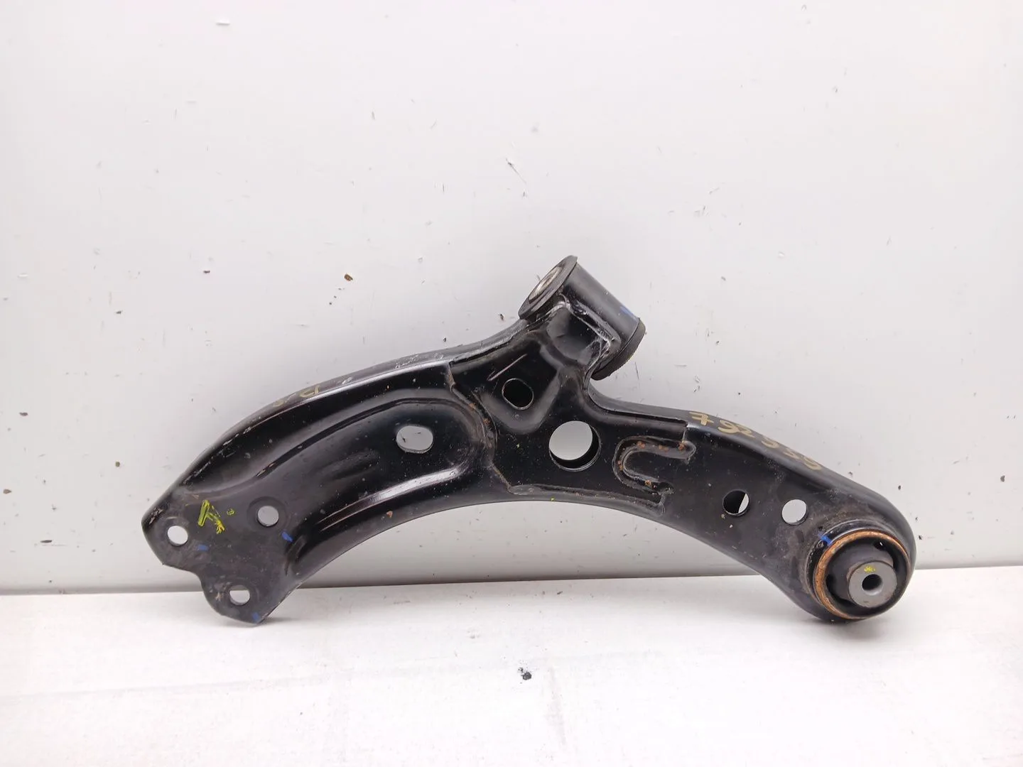 Brazo Suspension Inferior Delantero Izquierdo para Mg Zs Suv (Azs1)