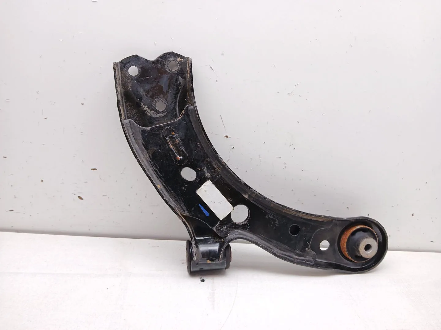 Brazo Suspension Inferior Delantero Izquierdo para Mg Zs Suv (Azs1)
