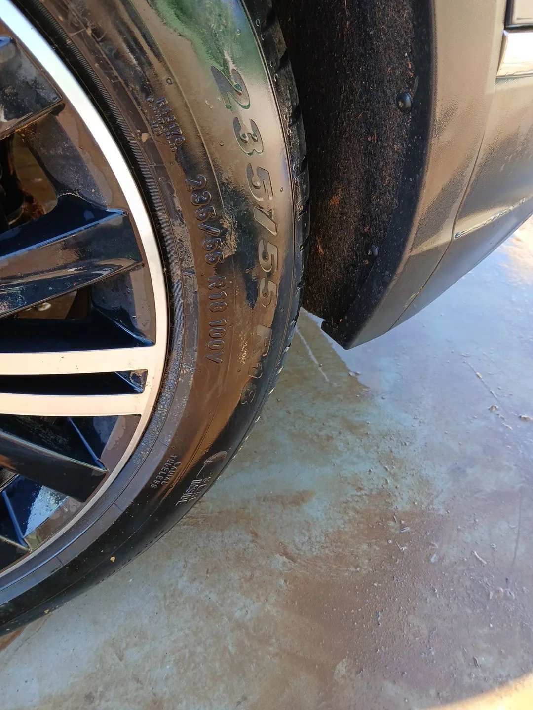 Neumatico para Volkswagen Tiguan (Ad1, Ax1)