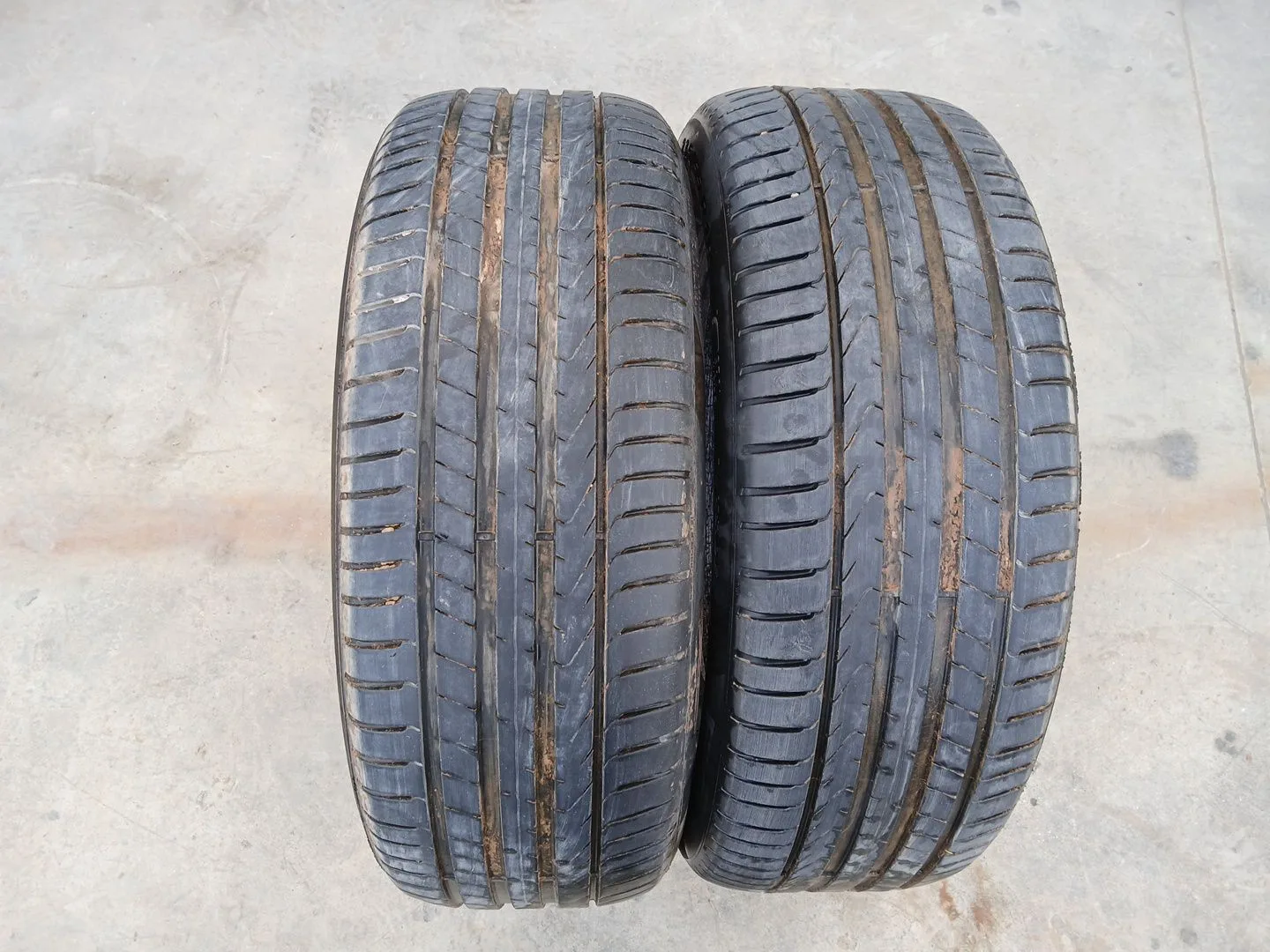 Neumatico para Volkswagen Tiguan (Ad1, Ax1)