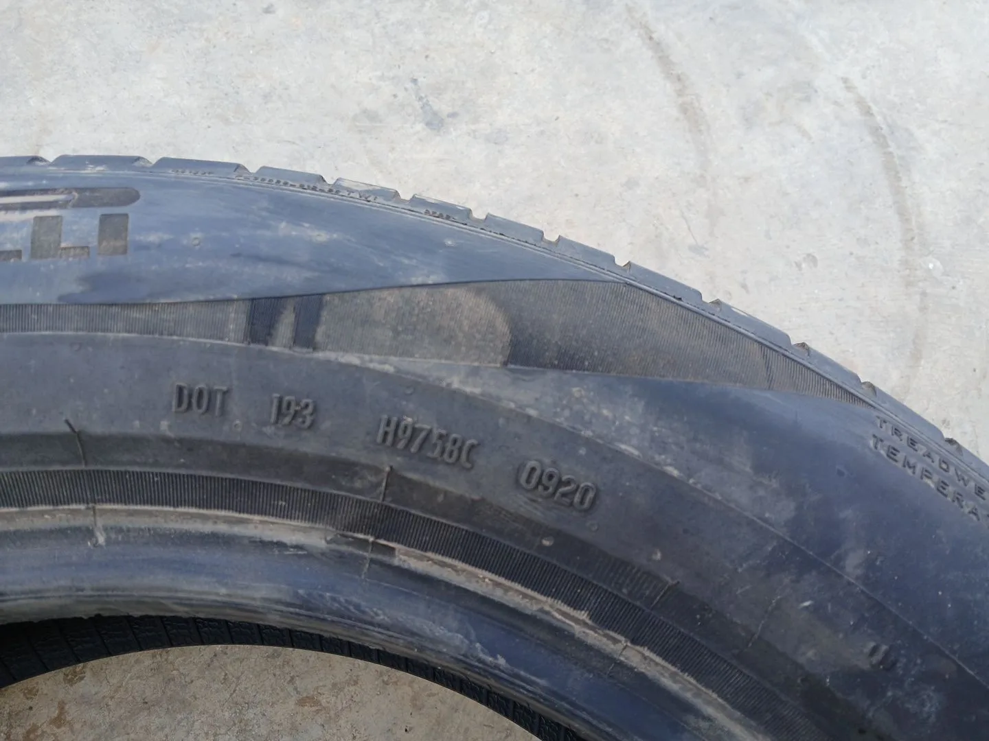 Neumatico para Volkswagen Tiguan (Ad1, Ax1)