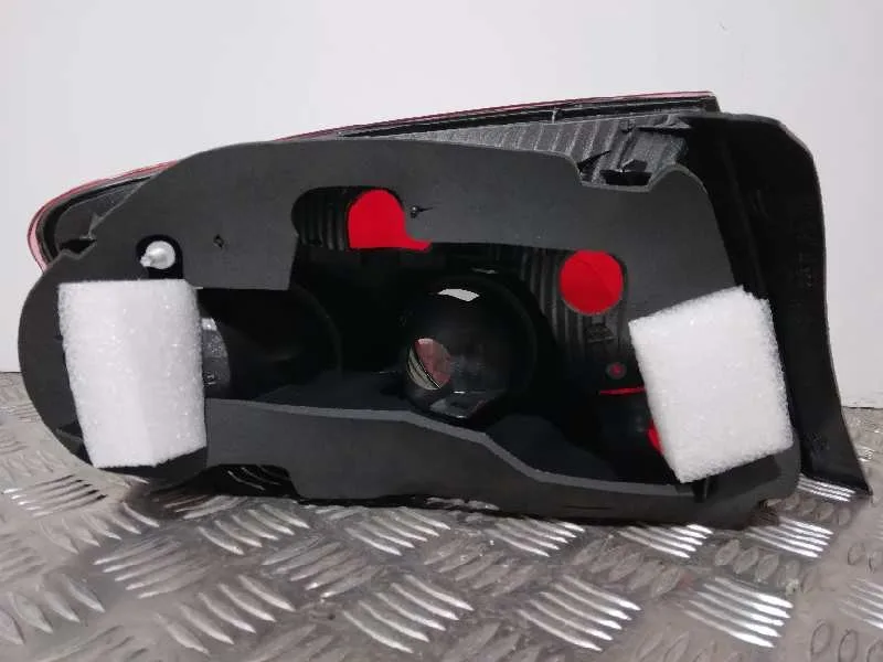 Piloto Trasero Derecho para Peugeot 407