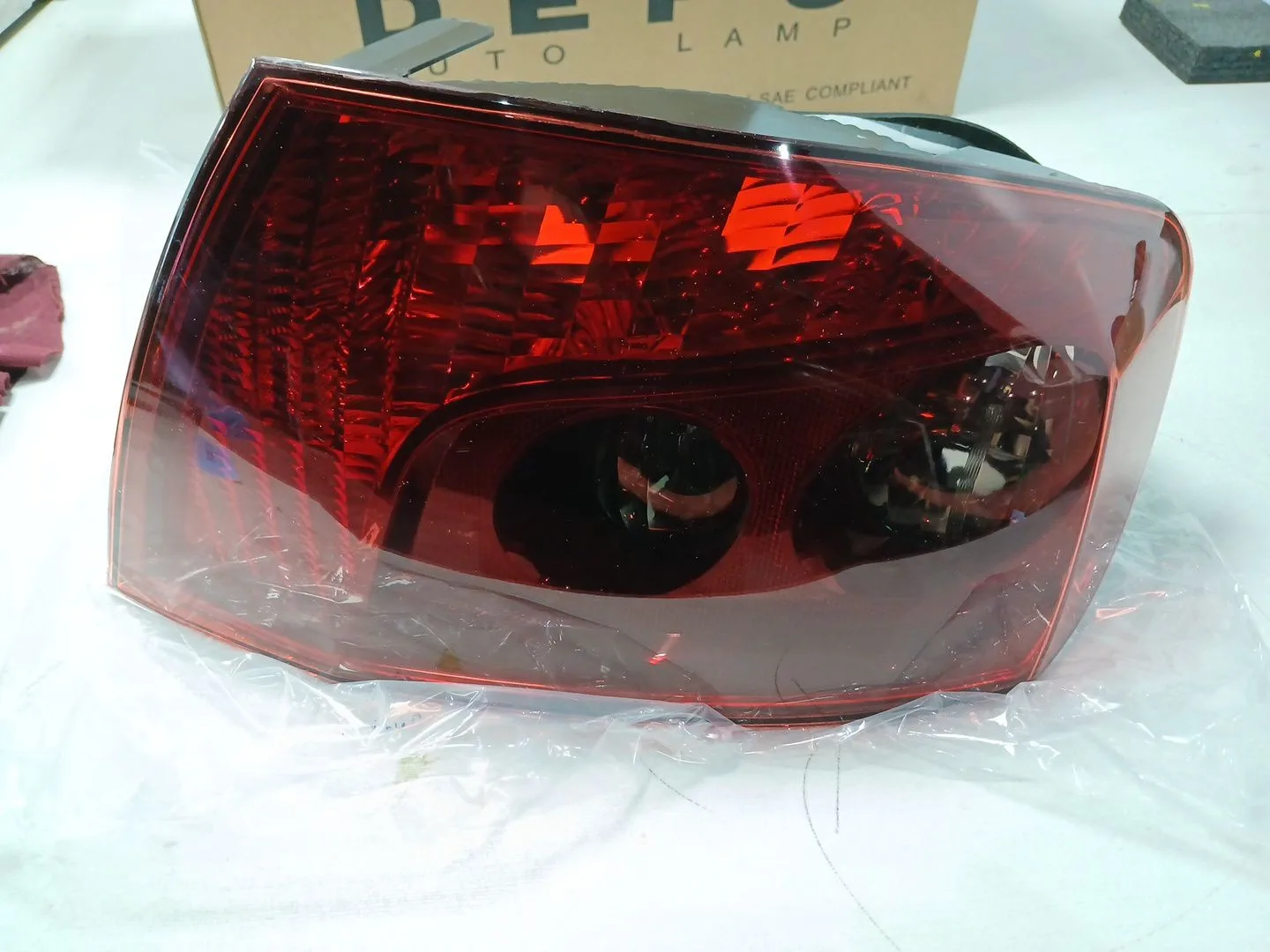 Piloto Trasero Derecho para Peugeot 407