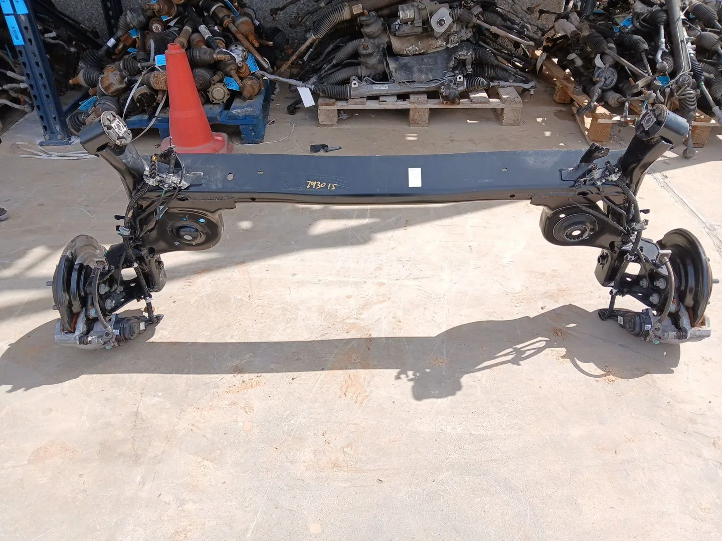 Puente Trasero para Renault Arkana I (Lcm_, Ldn_)