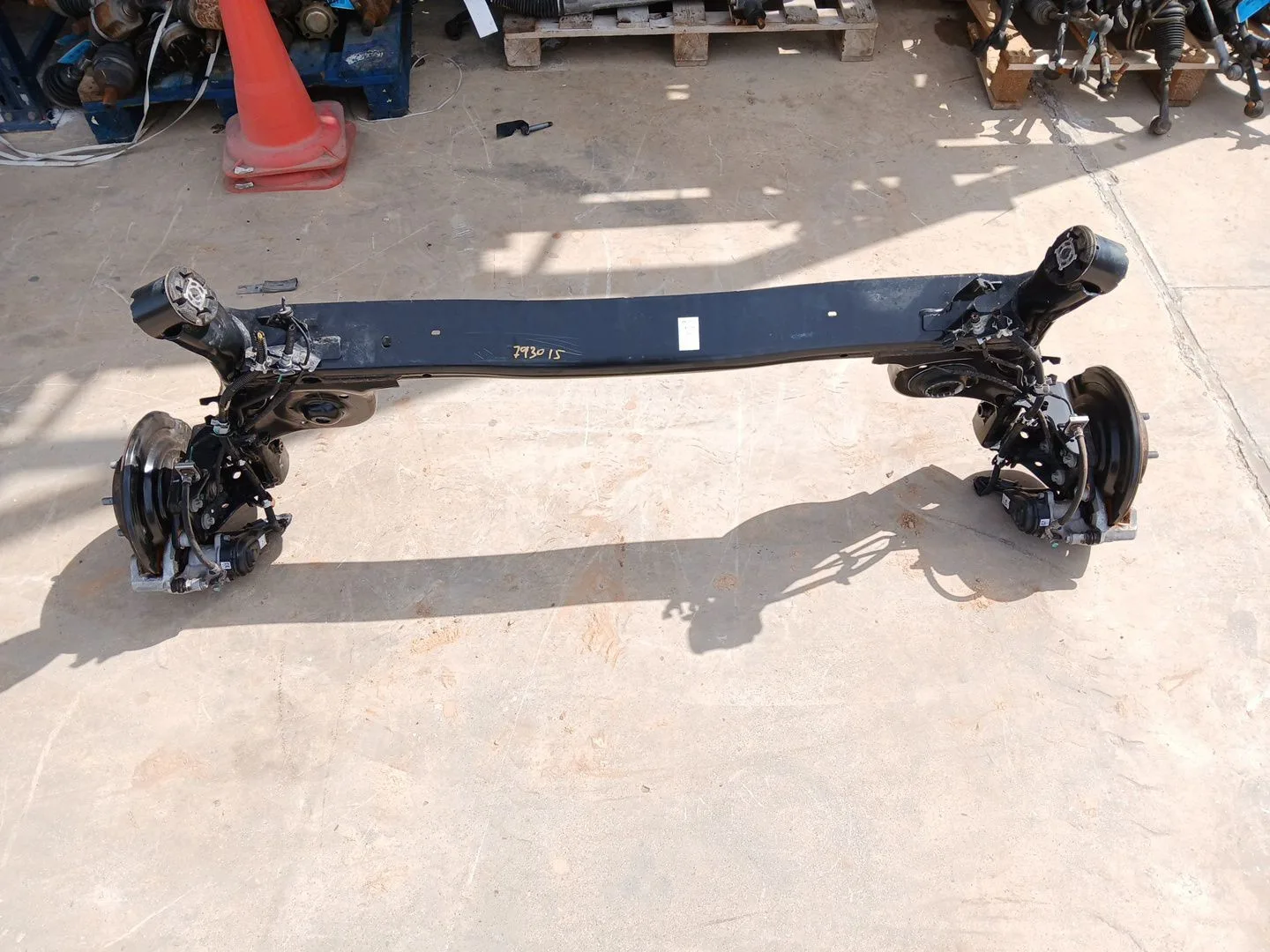 Puente Trasero para Renault Arkana I (Lcm_, Ldn_)