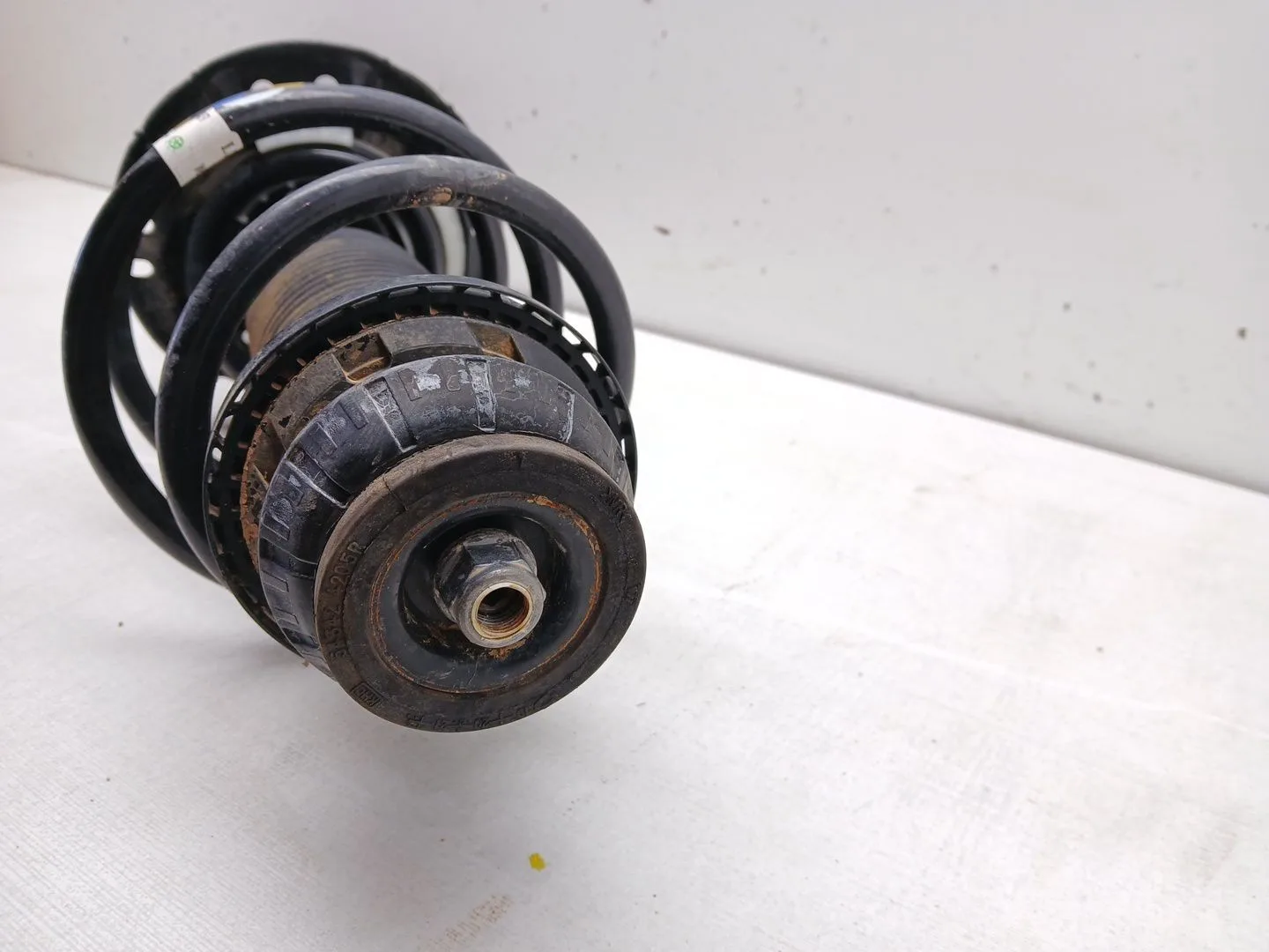 Amortiguador Delantero Izquierdo para Renault Arkana I (Lcm_, Ldn_)