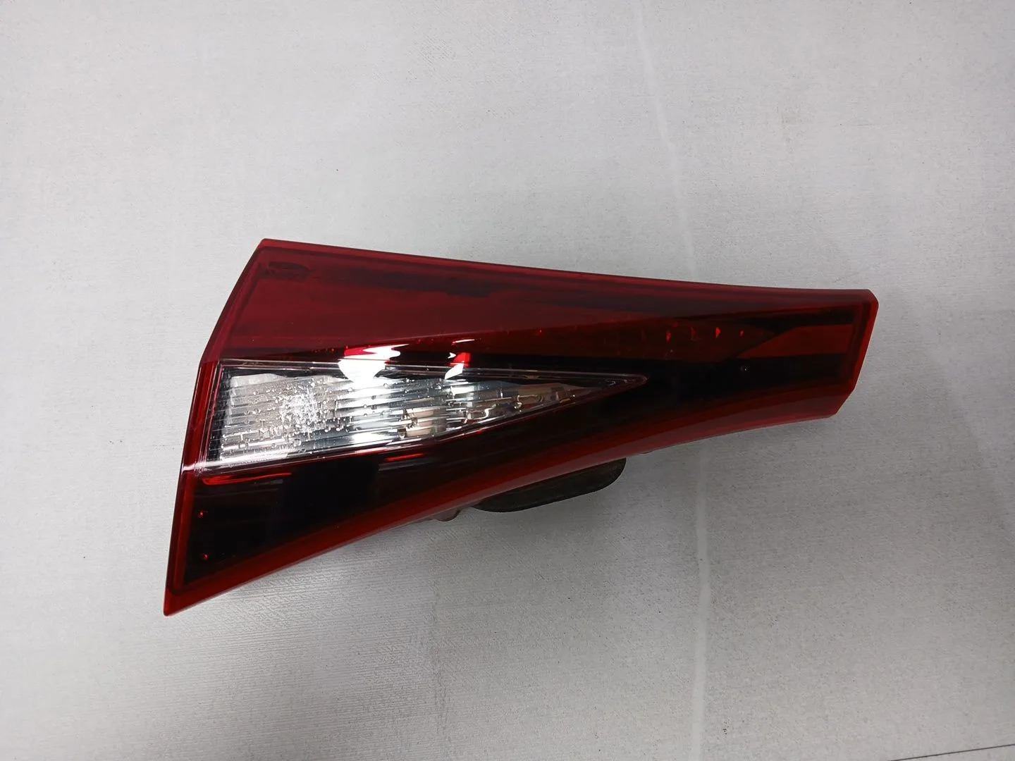 Piloto Trasero Izquierdo Interior para Hyundai I20 Iii (Bc3, Bi3)