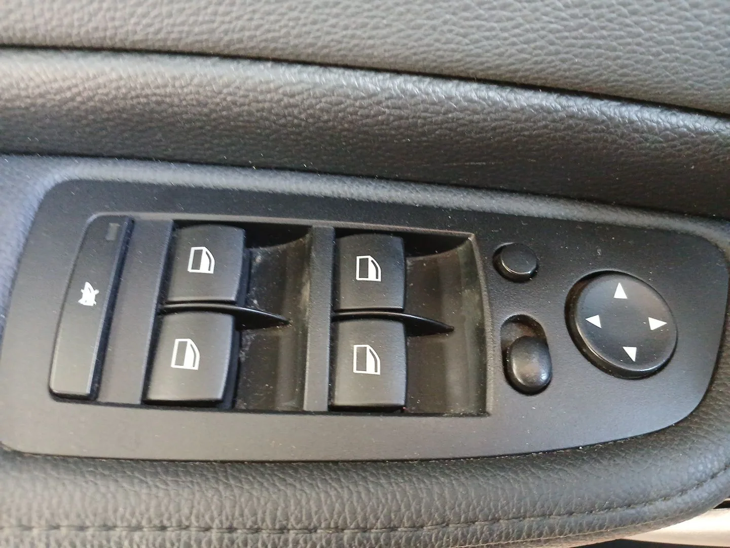 Mando Elevalunas Delantero Izquierdo para Bmw 1 (E87)