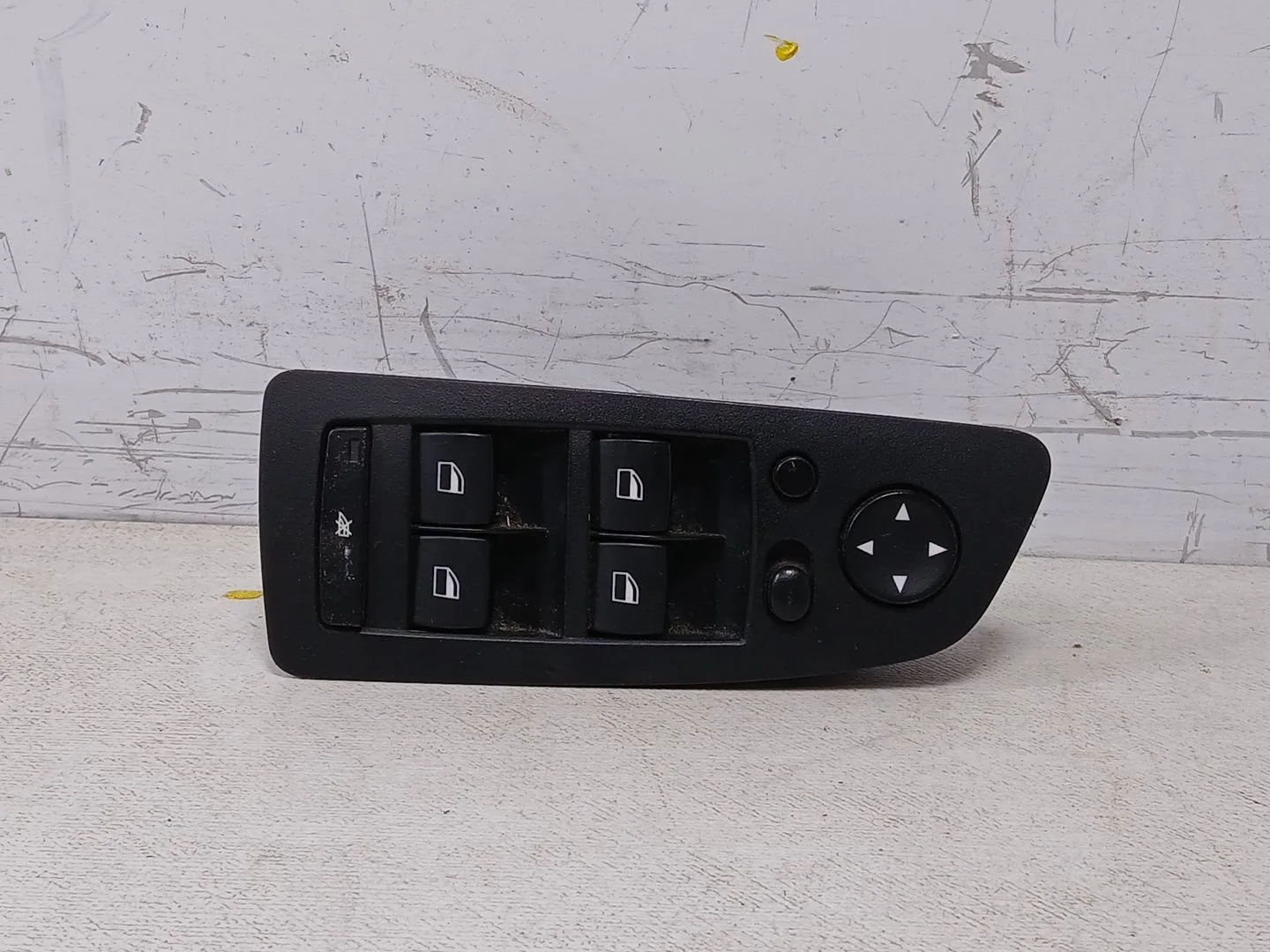 Mando Elevalunas Delantero Izquierdo para Bmw 1 (E87)
