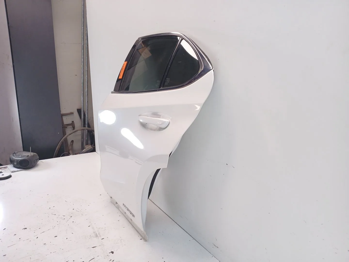 Puerta Trasera Izquierda para Lexus Ux (_Aa1_, _Ah1_, _Ma1_)