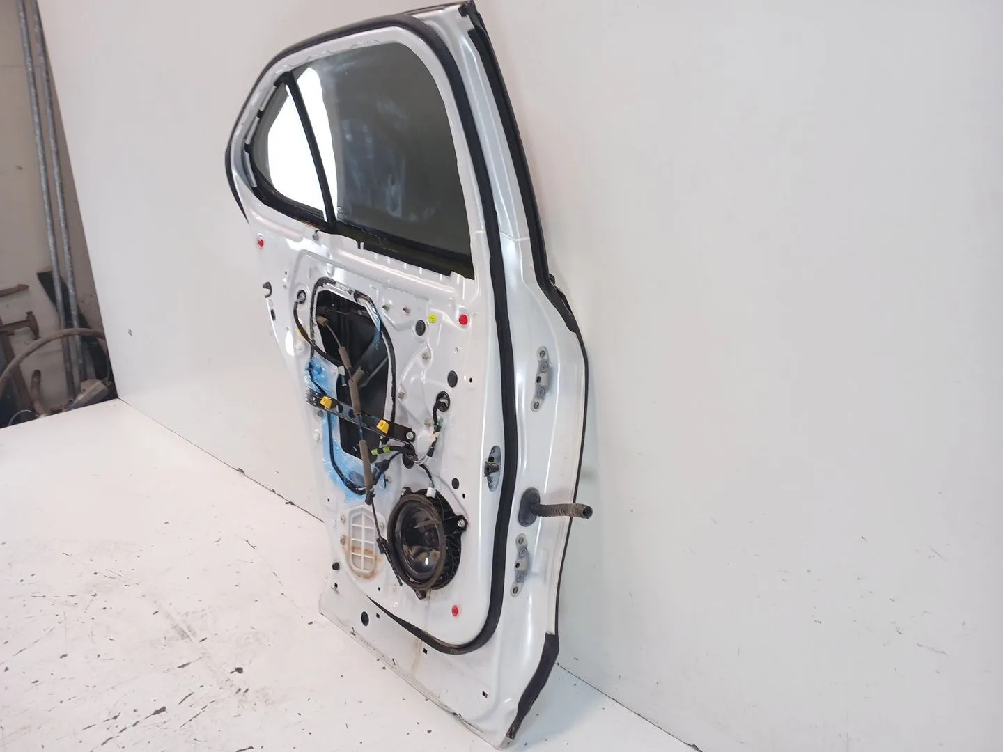 Puerta Trasera Izquierda para Lexus Ux (_Aa1_, _Ah1_, _Ma1_)