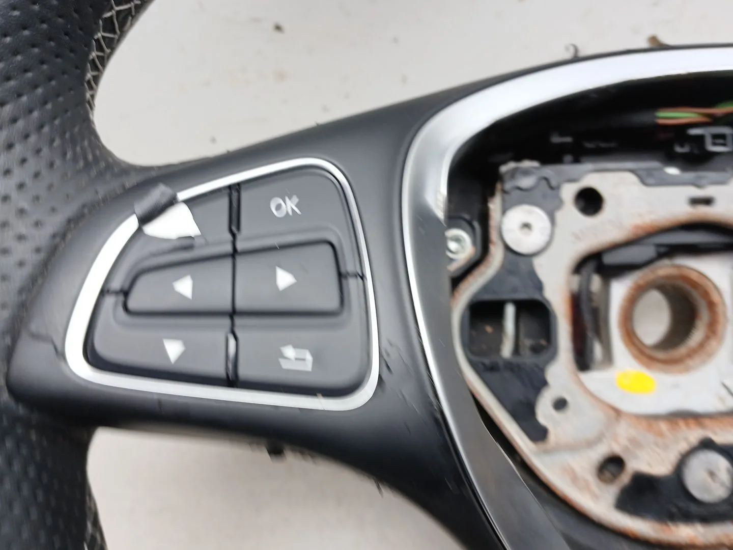 Volante para Mercedes-Benz Clase A (W176)