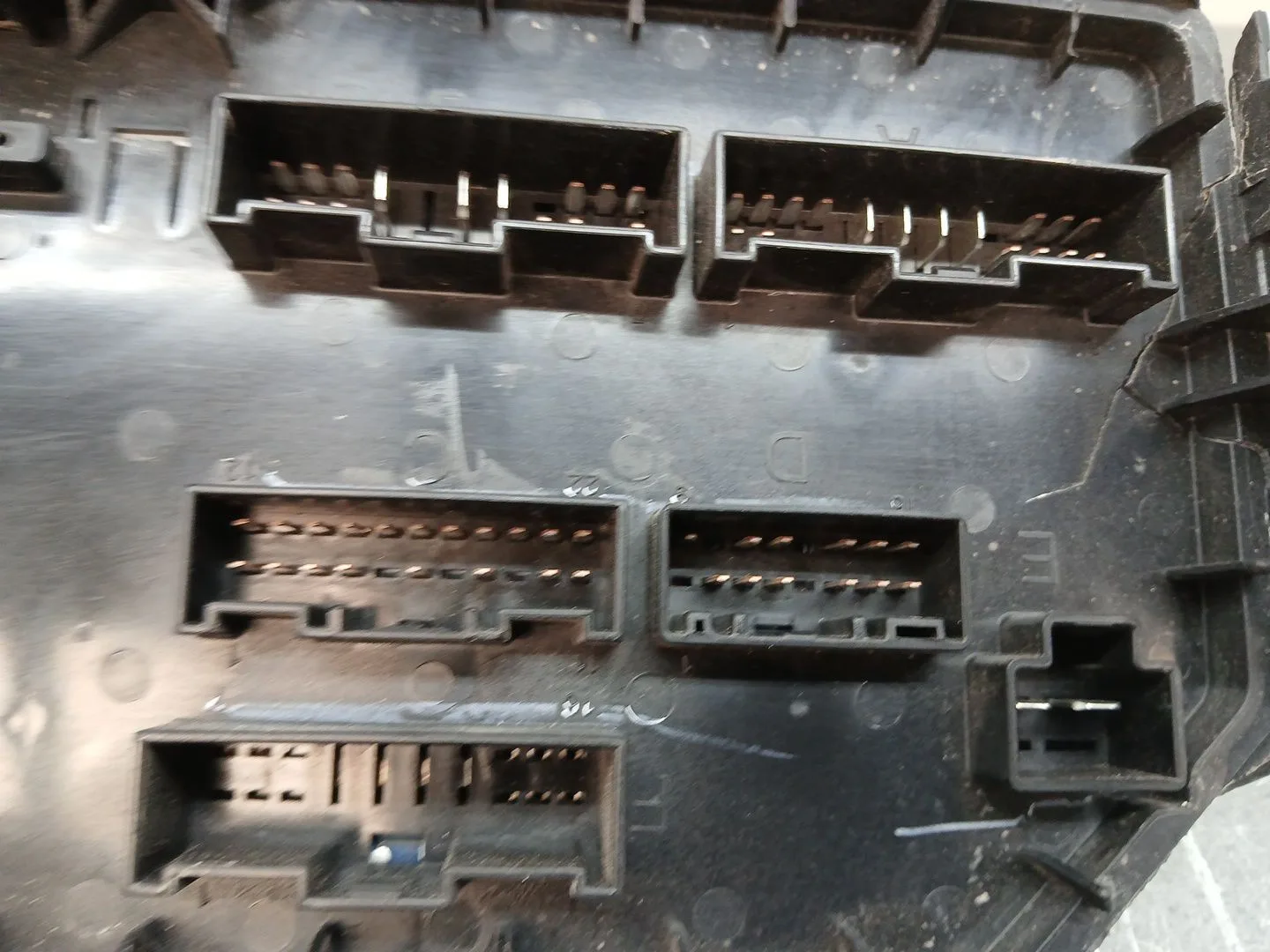 Caja Reles / Fusibles para Mg Zs Luxury