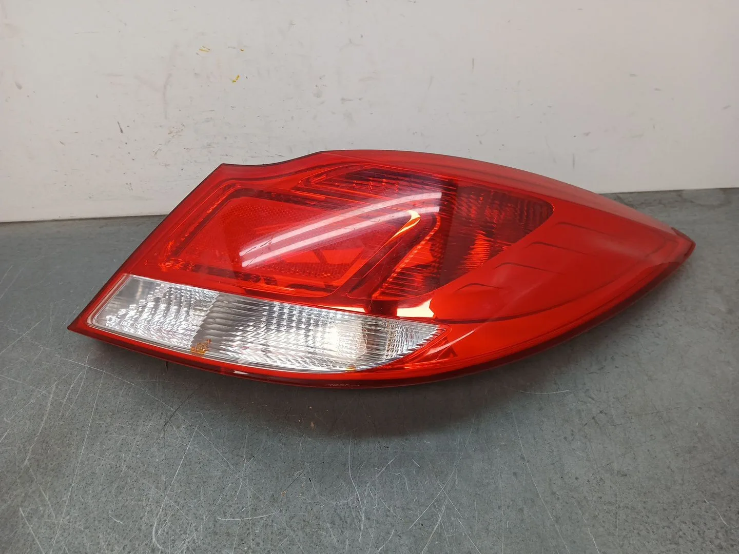 Piloto Trasero Derecho para Opel Insignia A (G09)