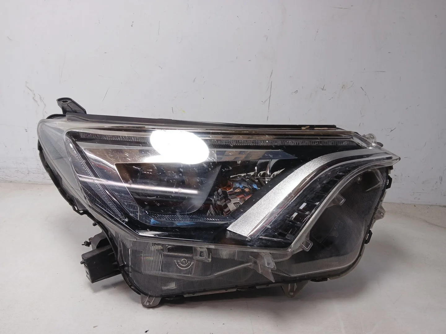 Faro Derecho para Toyota Rav 4 Iv (_A4_)