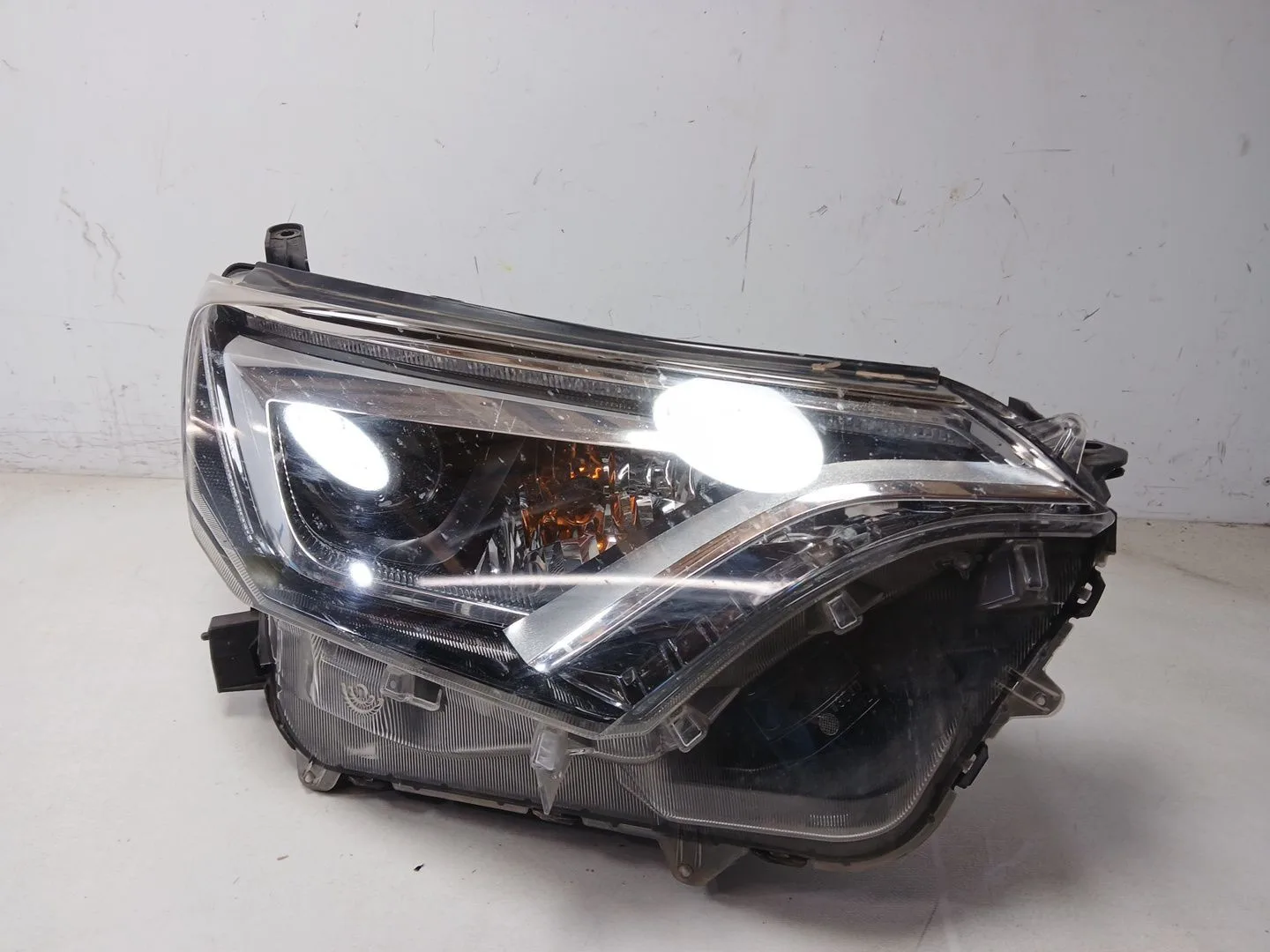 Faro Derecho para Toyota Rav 4 Iv (_A4_)