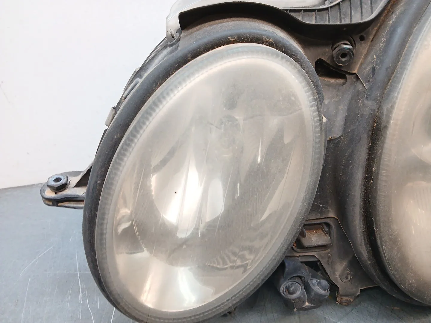 Faro Izquierdo para Mercedes-Benz Clase E (W211)