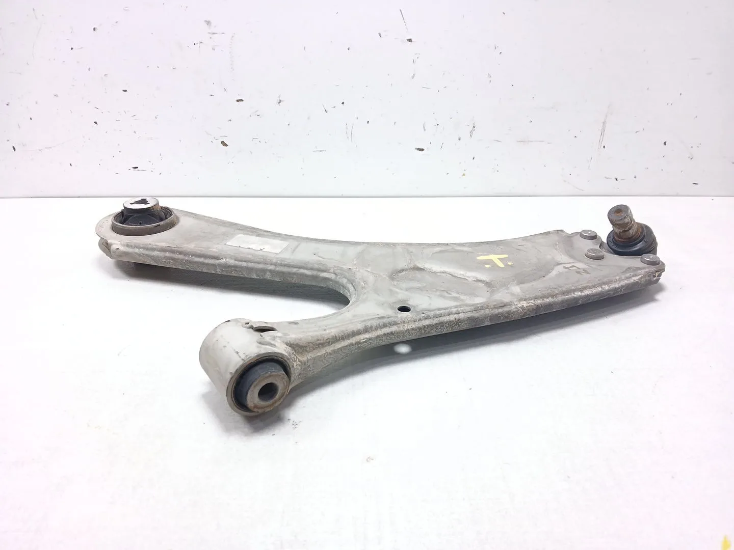 Brazo Suspension Inferior Delantero Izquierdo para Peugeot 2008 Ii (Ud_, Us_, Uy_, Uj_, Ur_, Uc_)