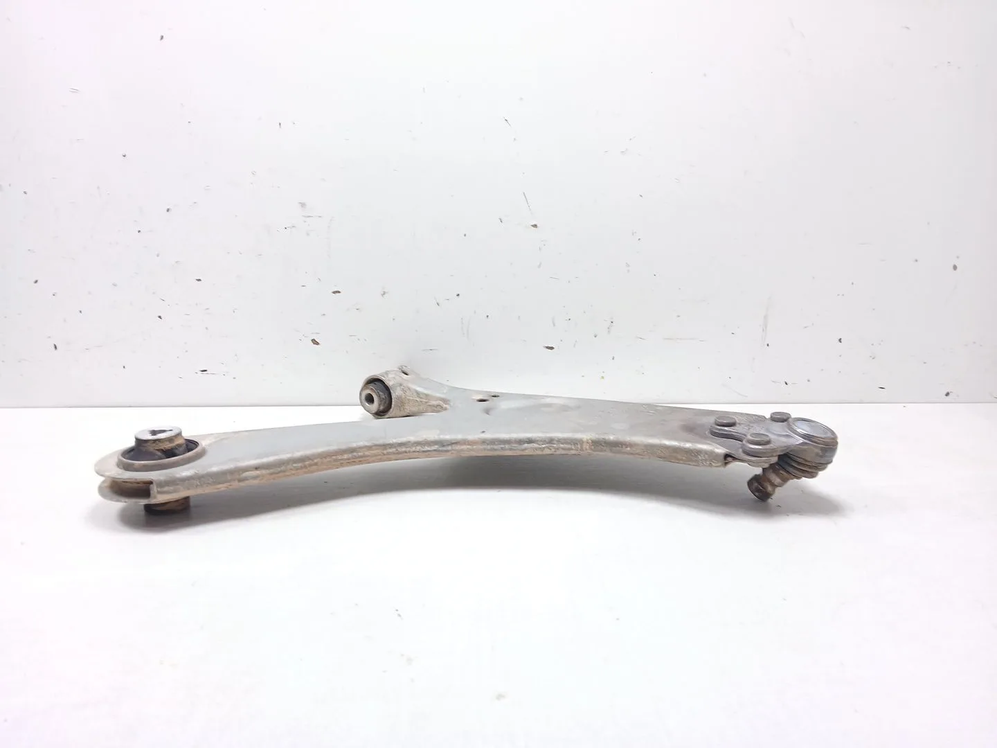 Brazo Suspension Inferior Delantero Izquierdo para Peugeot 2008 Ii (Ud_, Us_, Uy_, Uj_, Ur_, Uc_)