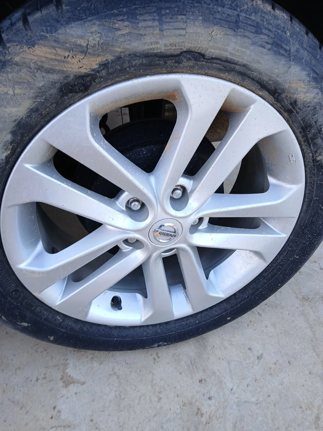 Llanta para Nissan Juke (F15)