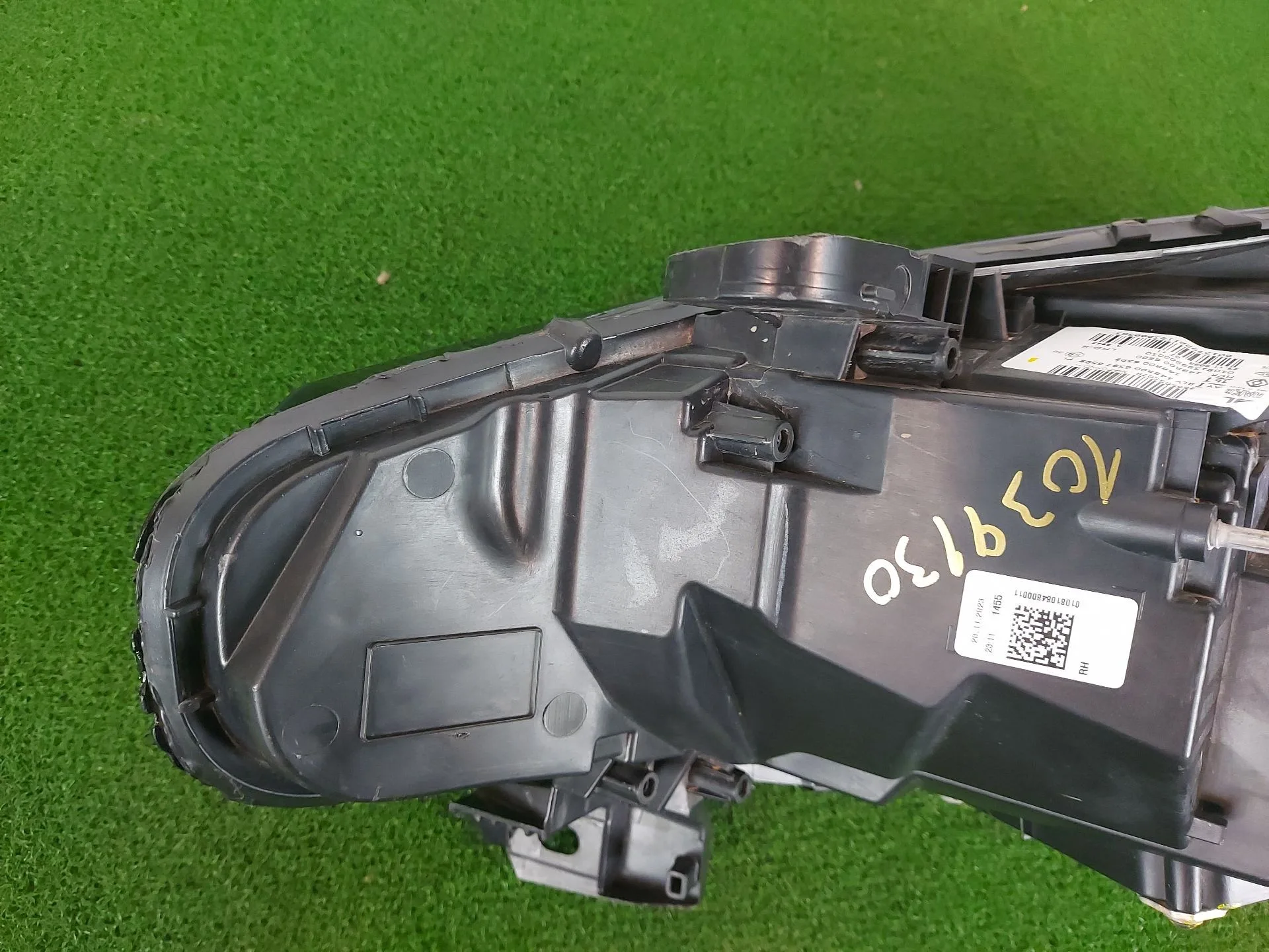 Faro Derecho para Renault Clio V (B7_)
