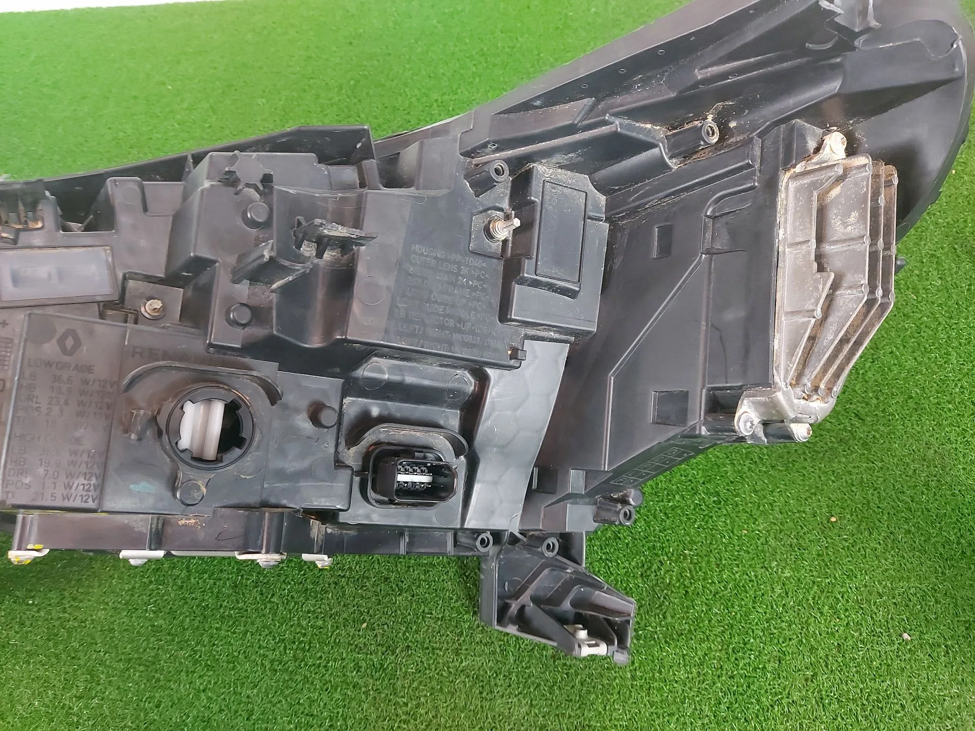 Faro Derecho para Renault Clio V (B7_)
