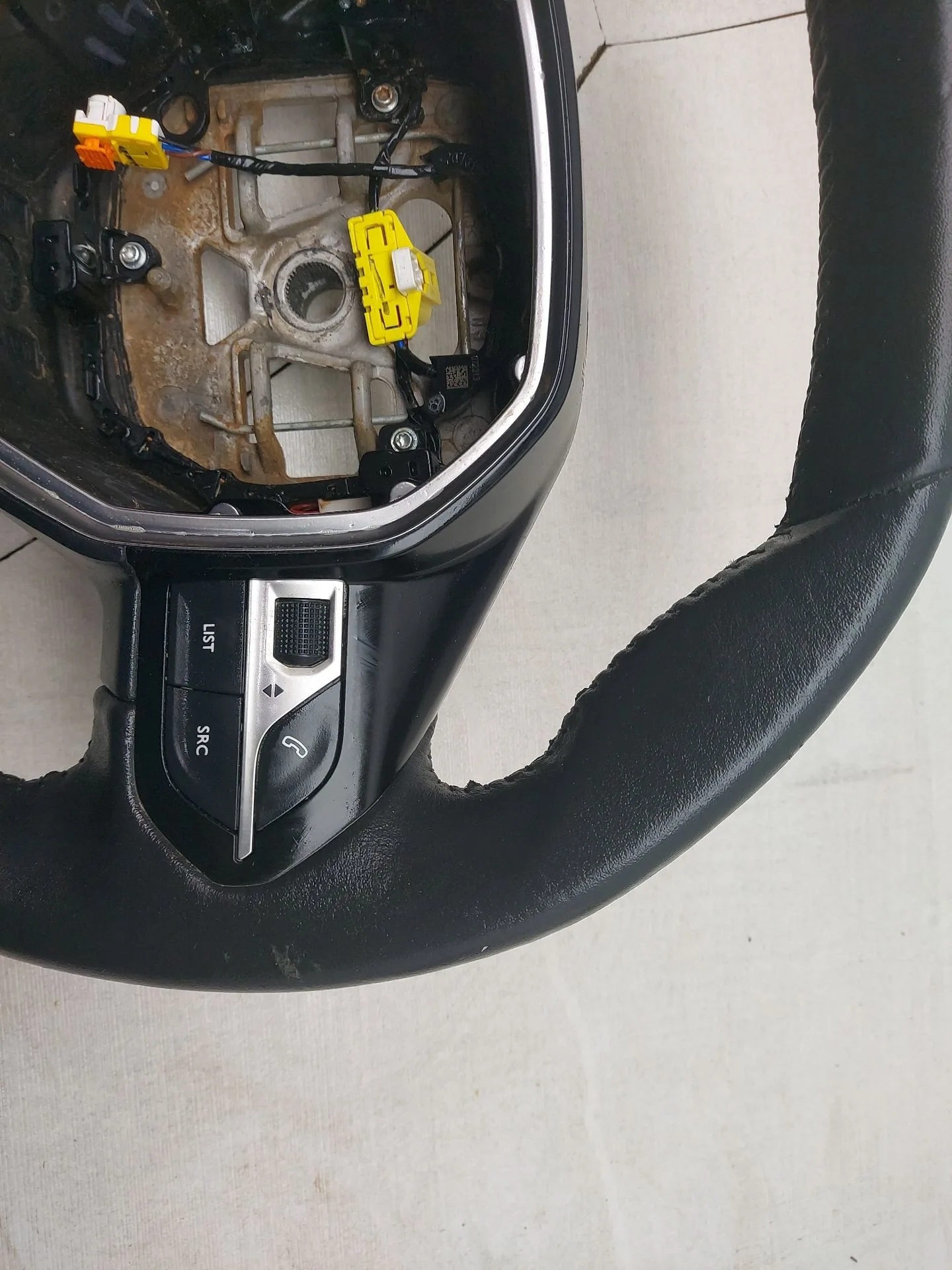 Volante para Peugeot 2008 Ii (Ud_, Us_, Uy_, Uj_, Ur_, Uc_)