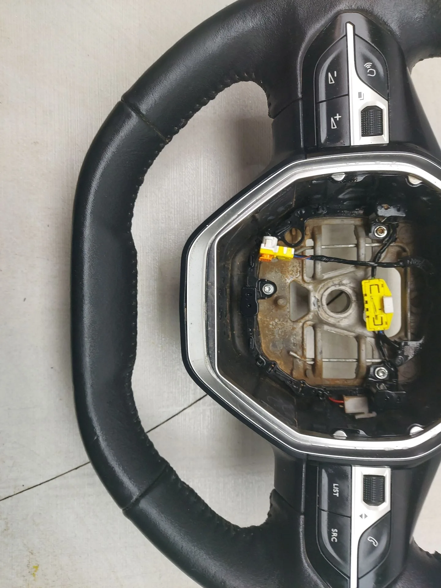 Volante para Peugeot 2008 Ii (Ud_, Us_, Uy_, Uj_, Ur_, Uc_)