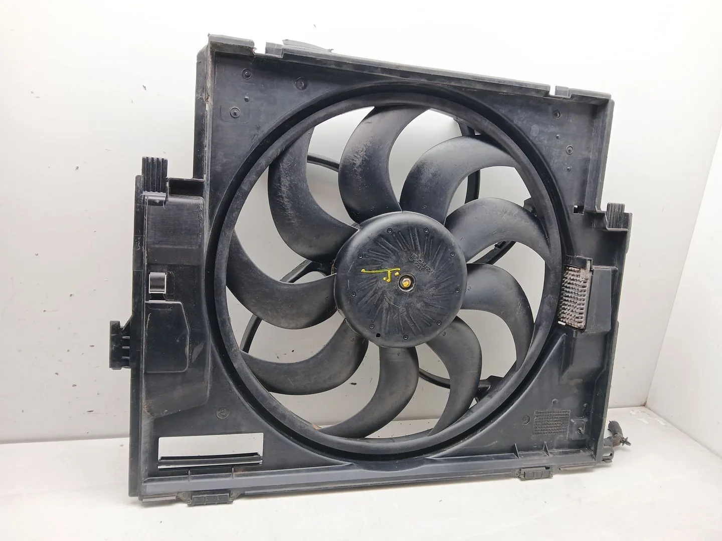 Electroventilador para Bmw 1 (F20)
